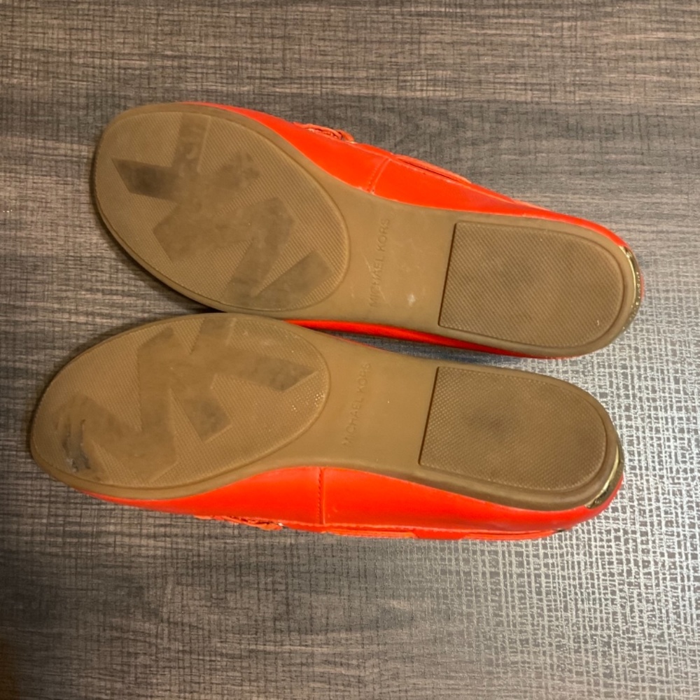 Michael Kors red flats size 7 - Picture 4 of 6